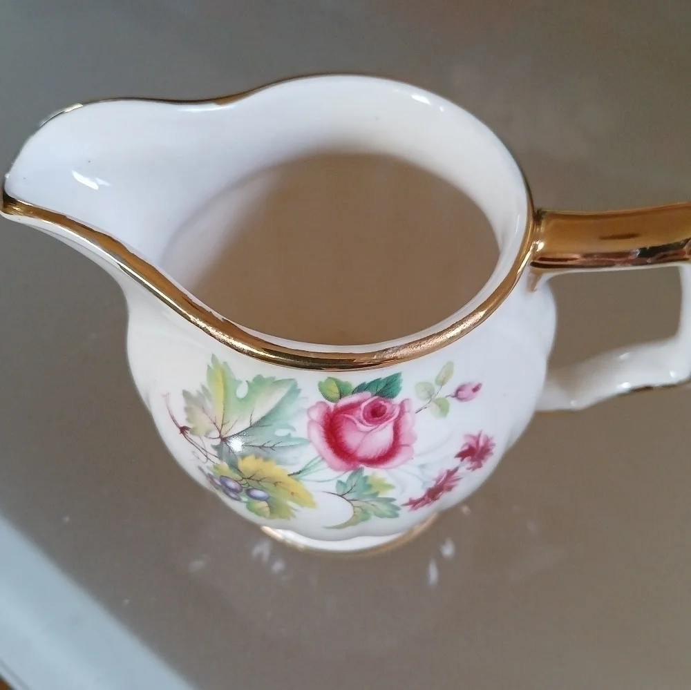 Vintage Sadler Creamer Flowers in Basket Ribbed, Gold Trim Grapes and Roses